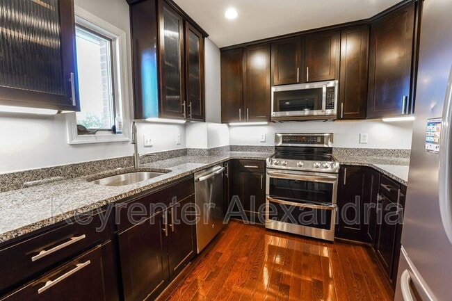 Photo - 1107 N Taylor St Unidad C