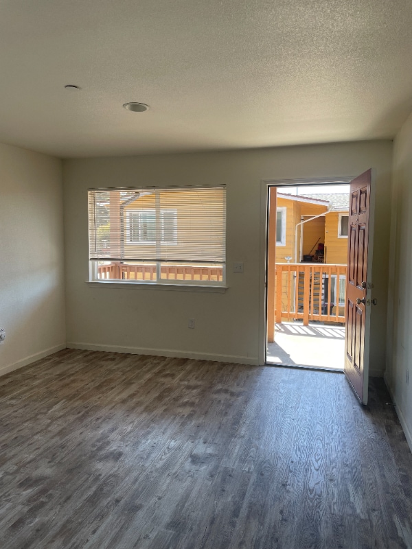 Photo - 391 S Sanderson Way Unidad 3