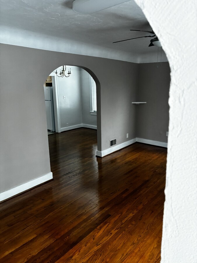 Photo - 85 E Strathmore Ave