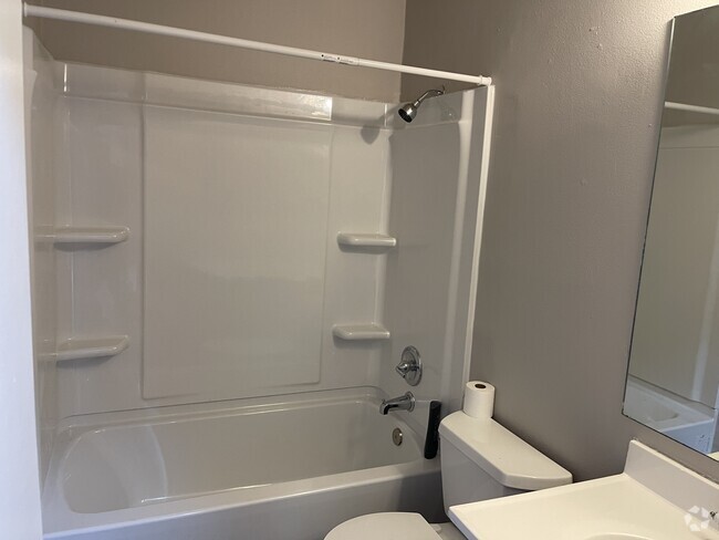 Building Photo - 1002 Mazatlan Cir Unit B Rental