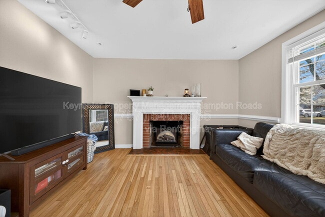 Photo - 1620 Melrose Pkwy