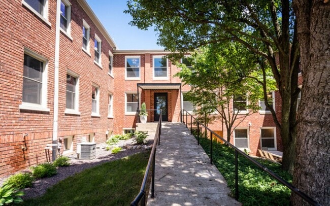 Photo - Elm Haven Place