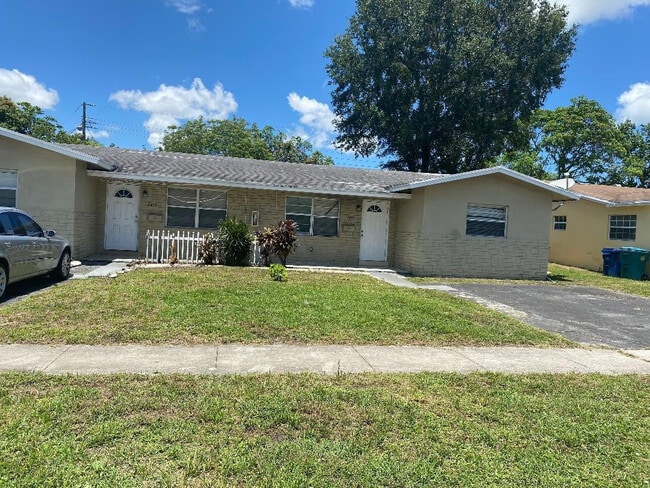 Photo - 5411 NW 16th Ct
