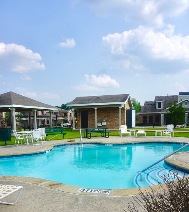 Heritage Park/Lakeview Park Apartments Denison, TX