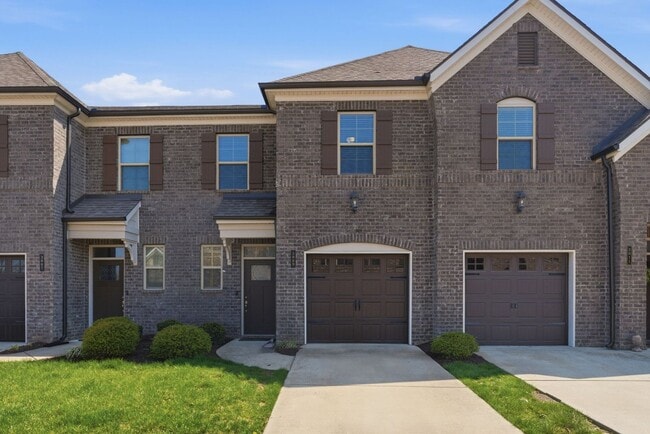 Building Photo - Murfreesboro Townhome