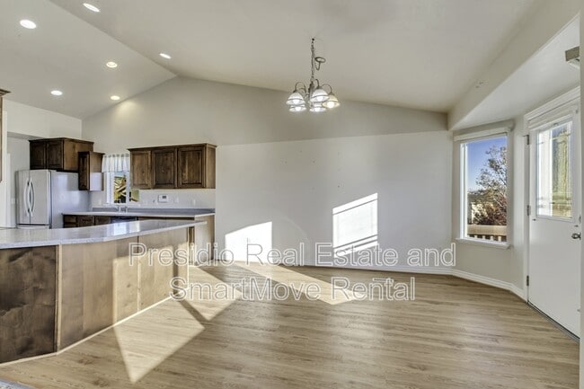 6924 Chippewa Dr