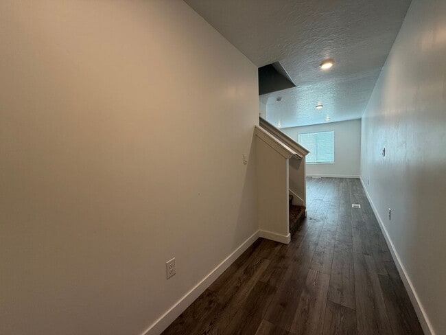 Photo - Beautifully Updated 4-Bedroom Townhome in ...