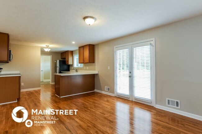 Photo - 6103 Frieda St