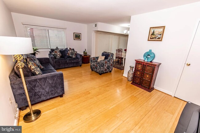 Photo - 3850 Bel Pre Rd Unidad Bel Pre Rental