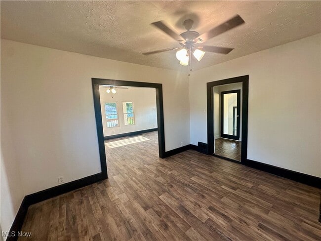 Building Photo - 3051 Engle Pl SW Rental