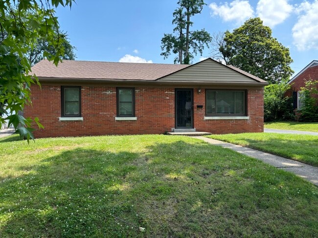 Building Photo - 817 Della Dr Rental