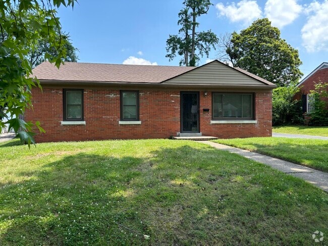 Building Photo - 817 Della Dr Rental