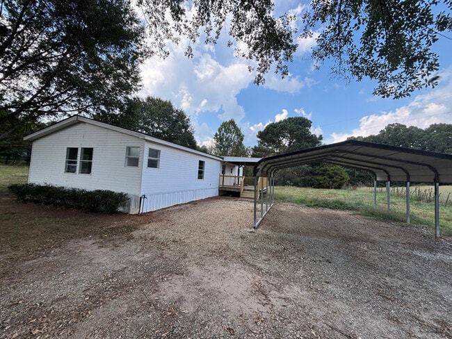 Photo - 297 Forrester Rd