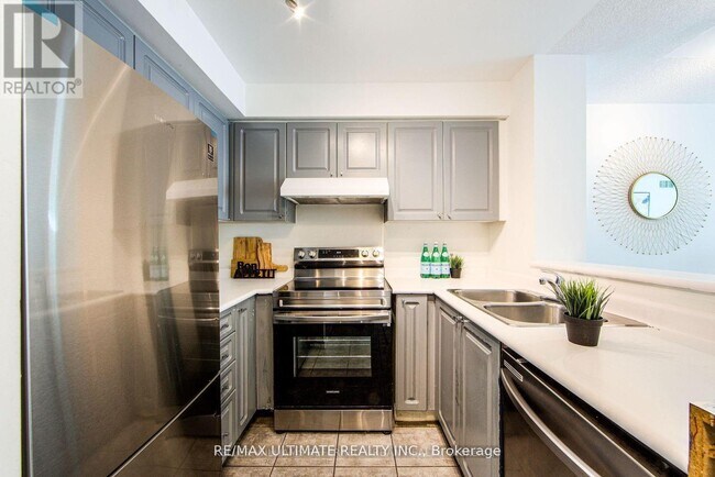 Photo - 11 Lee Centre Dr Unit 703