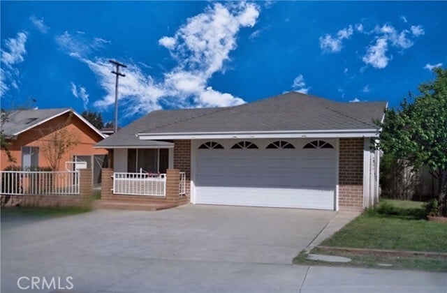 Photo - 4865 Harold St