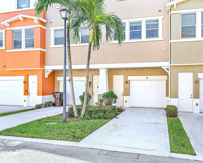 Photo - 770 Millbrae Ct