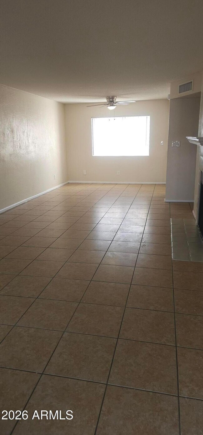 Photo - 635 N Arrowhead Dr Unit Apt 1