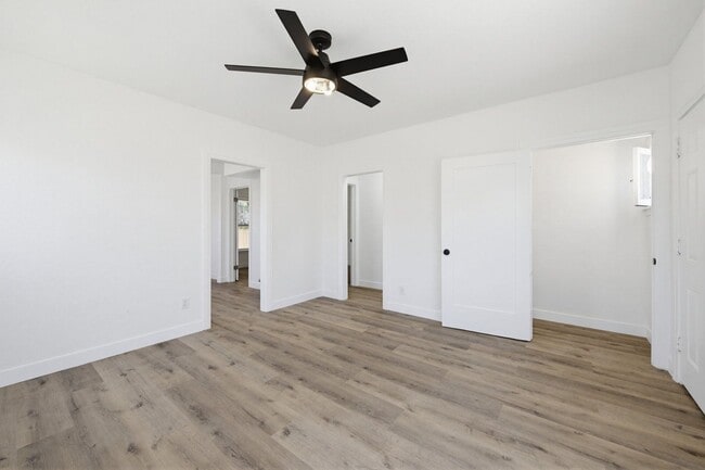 Photo - 1510 W 52nd St Unidad 1512.5