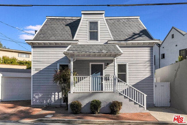 Building Photo - 6117 Glen Holly St