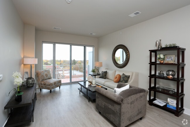 Living room - Mosaic on Oakland