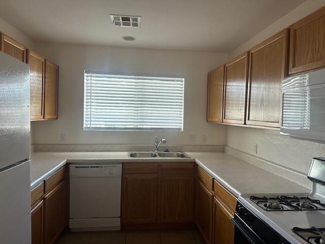 Building Photo - 205 N 74th St Unit 205