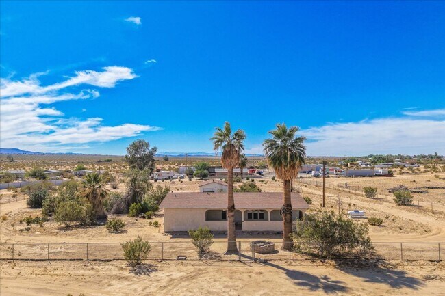 Photo - 2 Bedroom Home on 1.8 Acre Lot