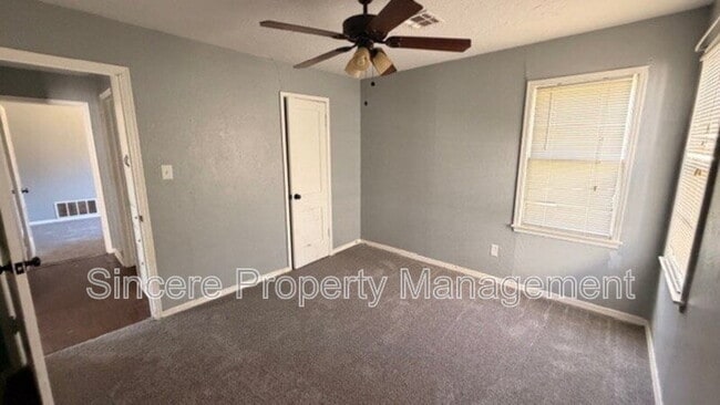 Photo - 3737 SE 24th St