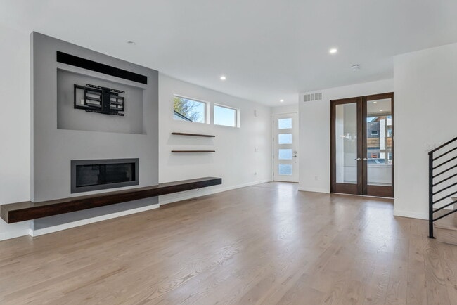 Photo - 3633 Pecos St