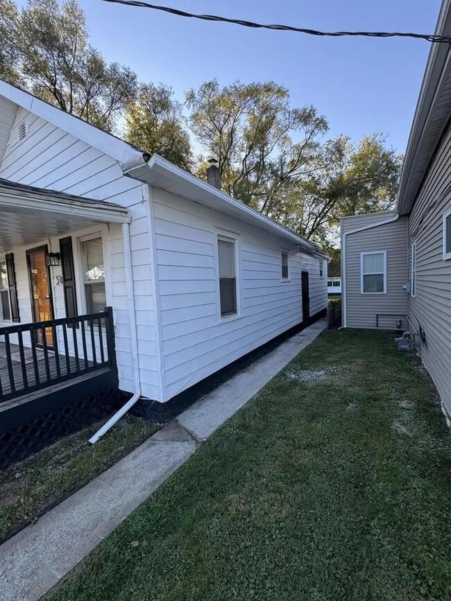 Photo - 54 E Sylvania Ave