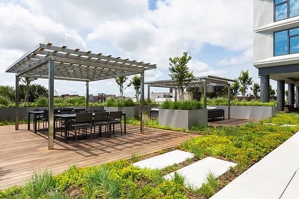 Photo - 123 Linden Blvd Unidad 6N