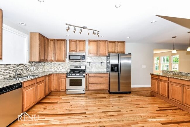 Photo - 501 Park Cir