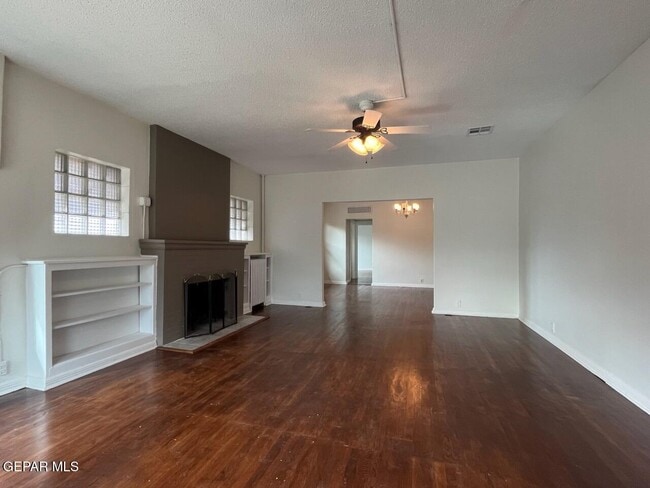 Photo - 1203 Madeline Dr