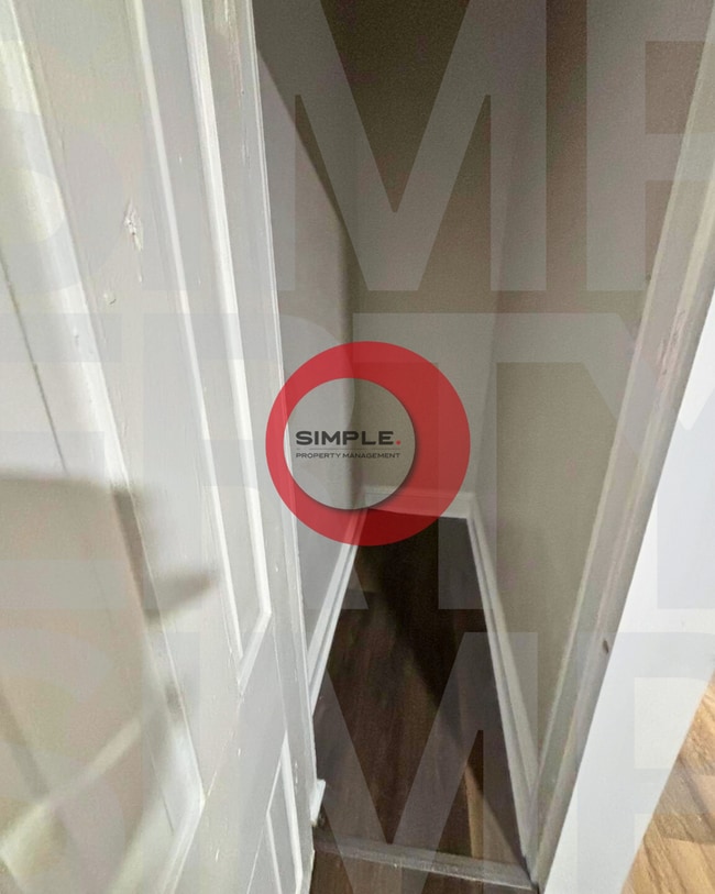 Photo - 230 N 4th St Unit Apartment 3