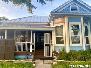 Photo - 609 W Agarita Ave