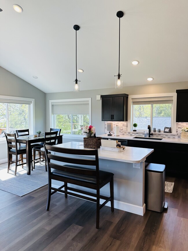 Photo - 1200 Eric Ln