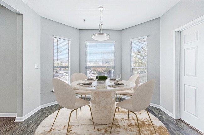 Photo - Estates at Hollister