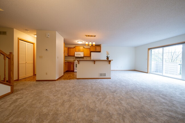 Photo - 14137 Wilds Path NW