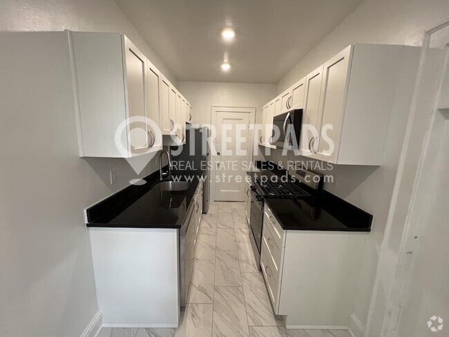 Building Photo - 1 bedroom in Boston MA 02135 Rental