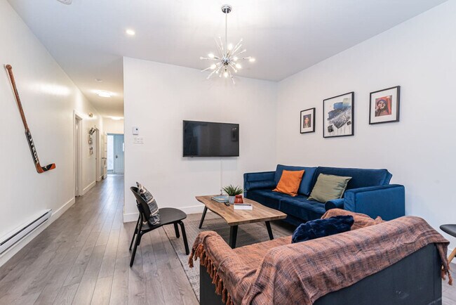 Photo - 4006 Rue Hochelaga Unit ID1061558P