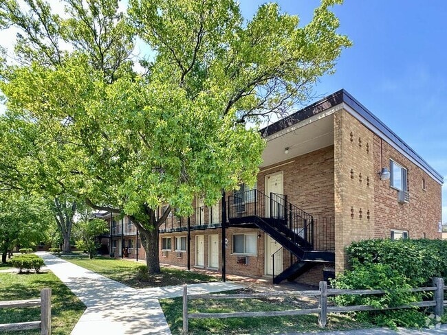 Building Photo - 8506 N Waukegan Rd Rental