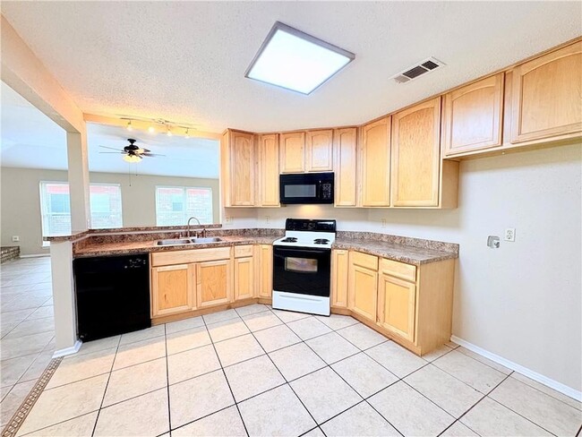 Photo - 318 Drury Ln