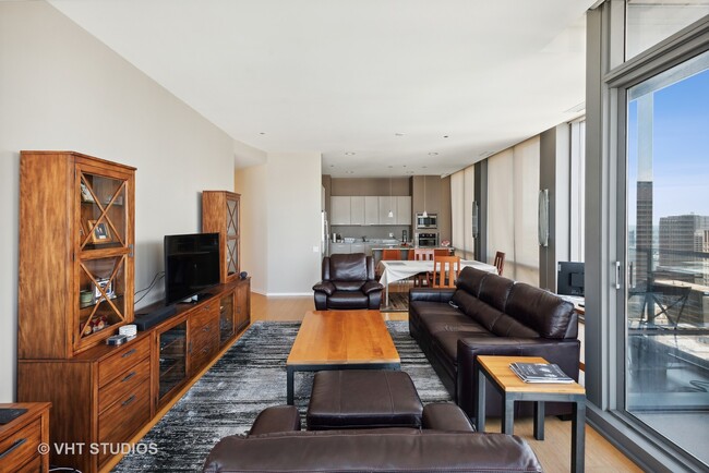 Photo - 65 E Monroe St Condo Unit 4423