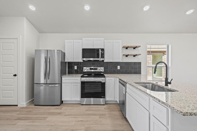 Photo - 2013 Cottonwood Ave