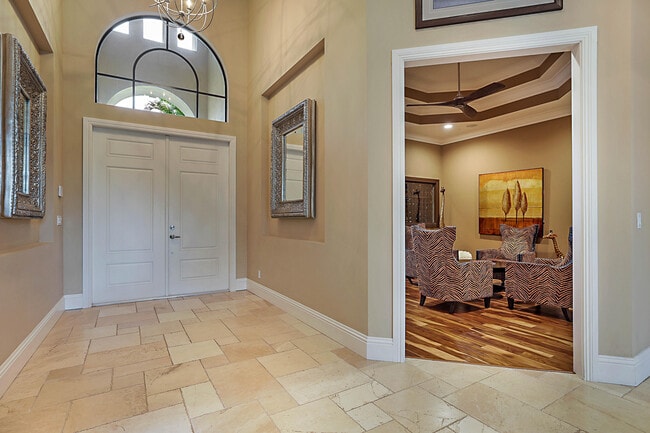Photo - 18337 SE Old Trail Dr W