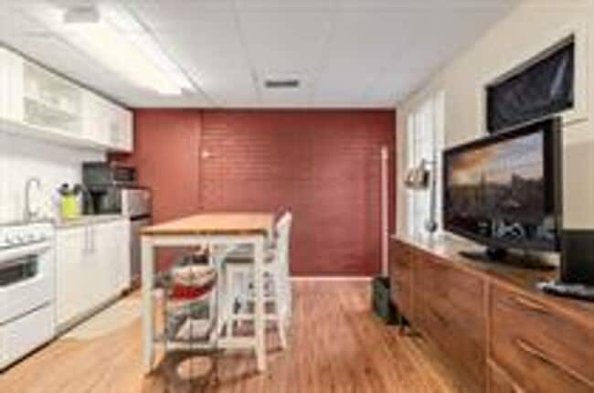 Photo - 411 Baker Unidad 411 Baker Lane - #B