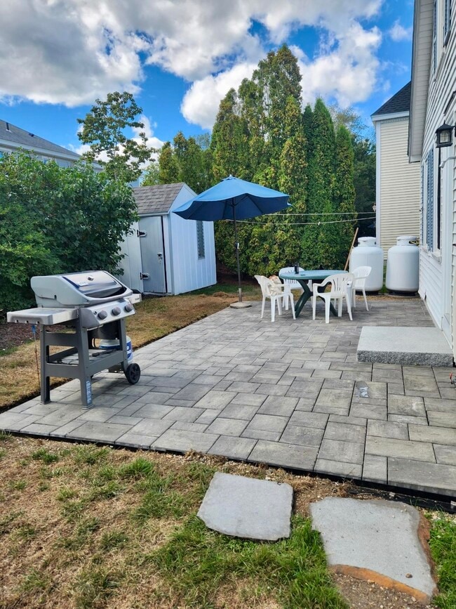 16 Browns Ct