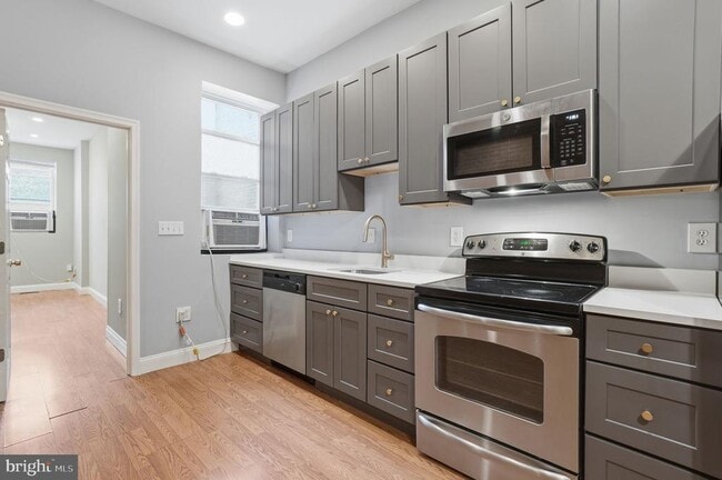 Photo - 1440 Fairmont St NW Unit 3