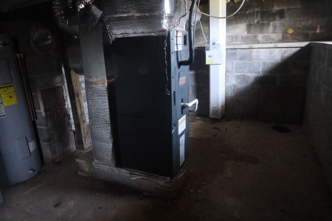 Photo - 52a N Main St