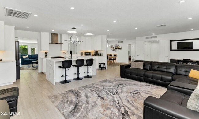 Photo - 4406 N Dromedary Rd