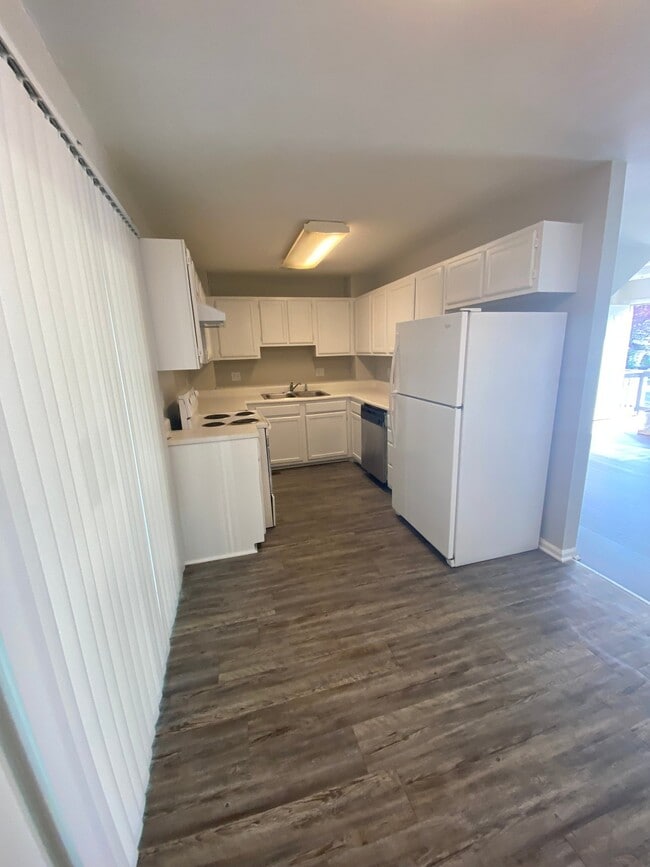 Photo - 1024 Fir Pl